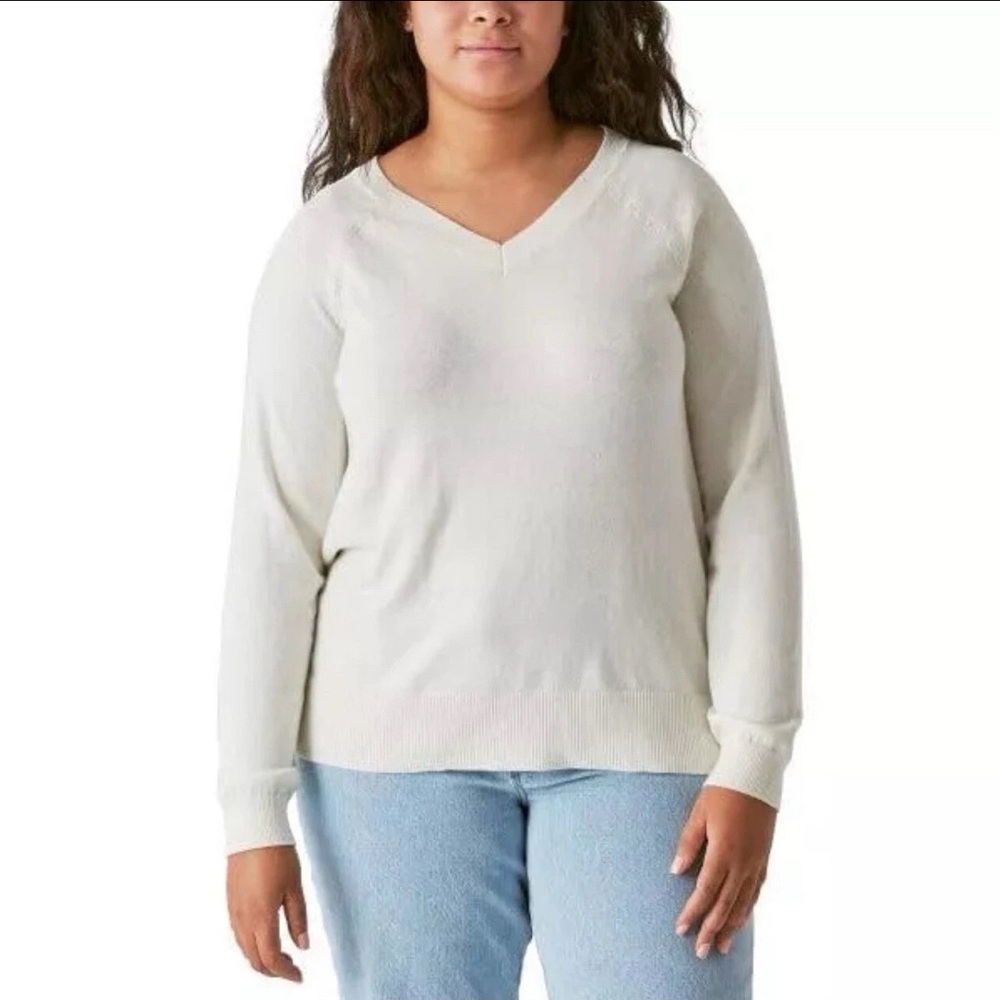 Lucky Brand V neck sweater Size: M